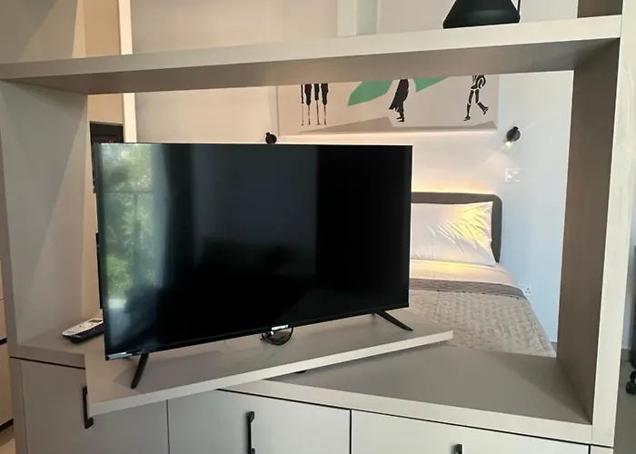 Nesseus Lux - Near Unic & Euc *