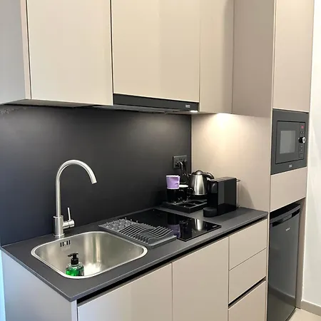 Nesseus Lux - Near Unic & Euc Appartamento