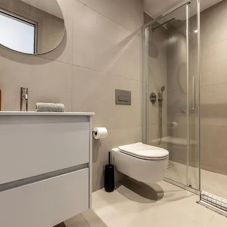 Nesseus Lux - Near Unic&euc Appartement *