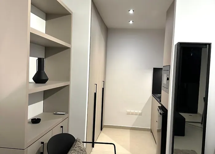 Nesseus Lux - Near Unic & Euc Appartamento