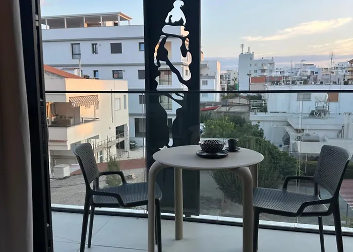 Nesseus Lux - Near Unic & Euc Appartamento Agios Dhometios