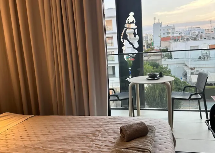 Nesseus Lux - Near Unic & Euc *