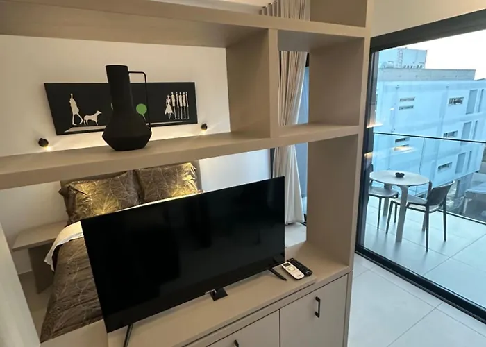 Nesseus Lux - Near Unic & Euc