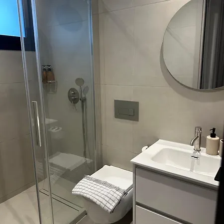 דירה Nesseus Lux - Near Unic & Euc Agios Dhometios