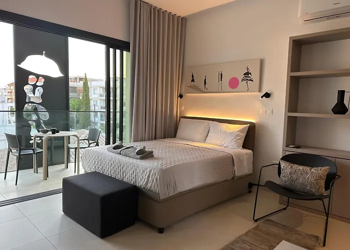 Nesseus Lux - Near Unic & Euc Apartamento