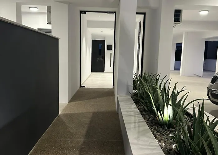 Nesseus Lux - Near Unic & Euc Apartamento *