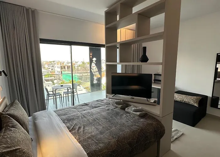 Nesseus Lux - Near Unic & Euc Apartamento *